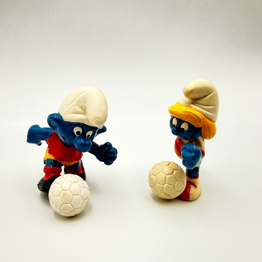 Vintage 1980 1983 Schleich Smurf Soccer Figures Peyo PVC Toy Lot of 2